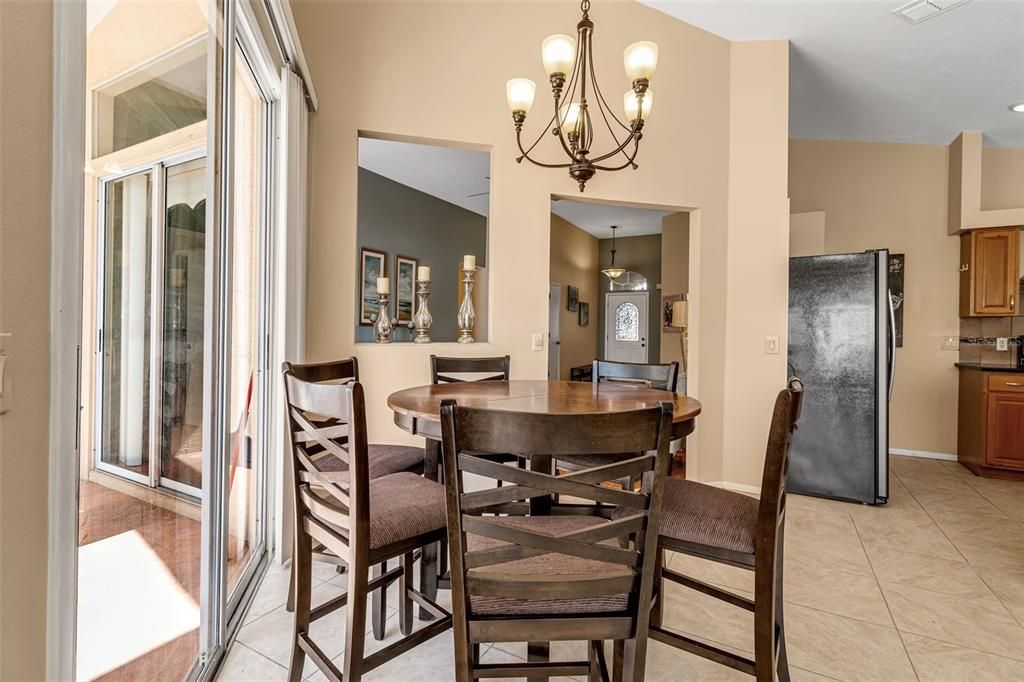 For Sale: $449,900 (4 beds, 2 baths, 1933 Square Feet)