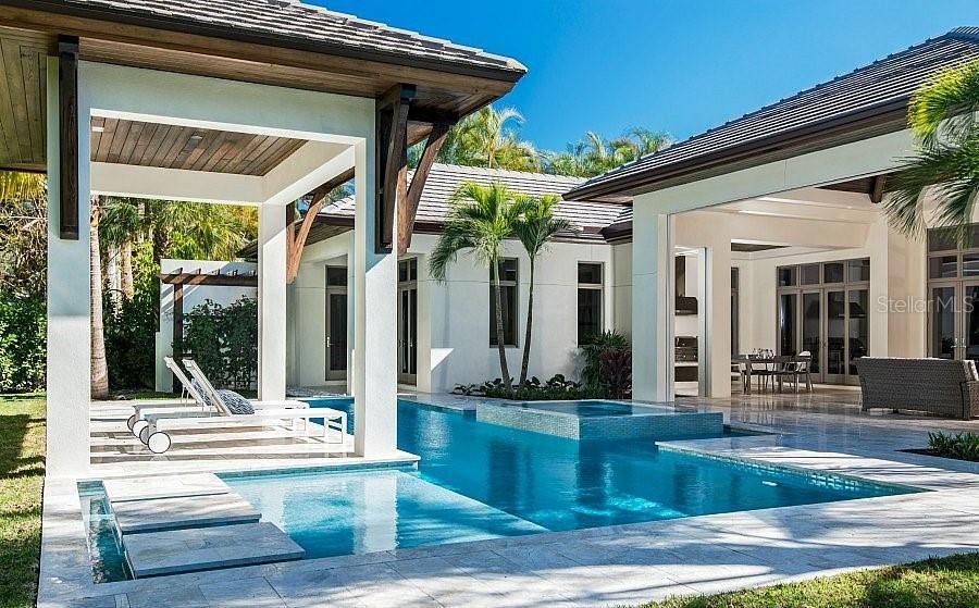 На продажу: $7,900,000 (5 спален, 5 ванн, 4863 Квадратных фут)