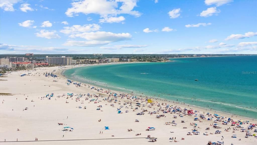 На продажу: $7,900,000 (5 спален, 5 ванн, 4863 Квадратных фут)