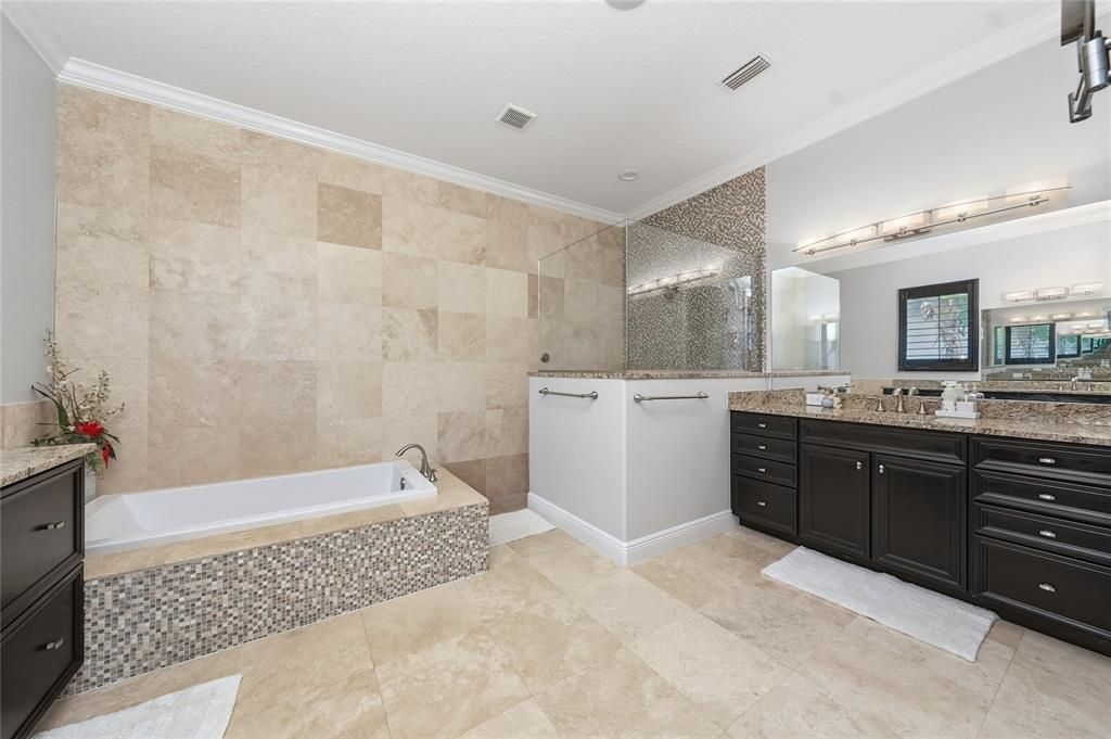 En Venta: $1,629,000 (5 camas, 3 baños, 3967 Pies cuadrados)