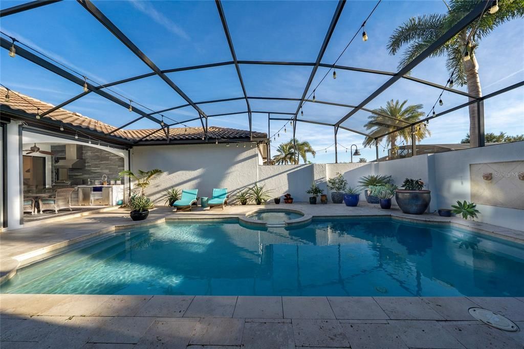 En Venta: $1,629,000 (5 camas, 3 baños, 3967 Pies cuadrados)