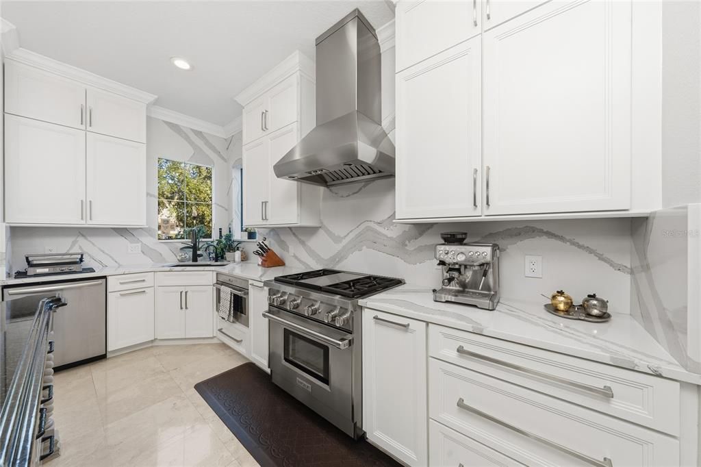 En Venta: $1,629,000 (5 camas, 3 baños, 3967 Pies cuadrados)