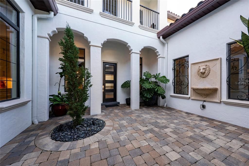 En Venta: $1,629,000 (5 camas, 3 baños, 3967 Pies cuadrados)