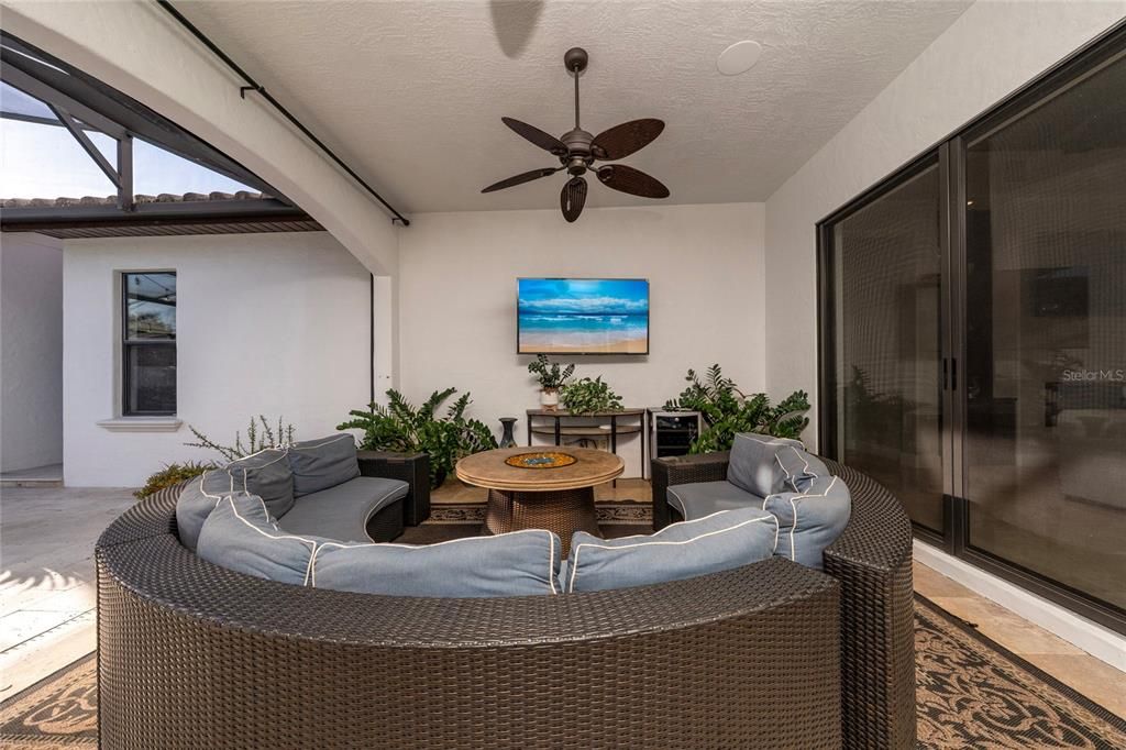 En Venta: $1,629,000 (5 camas, 3 baños, 3967 Pies cuadrados)