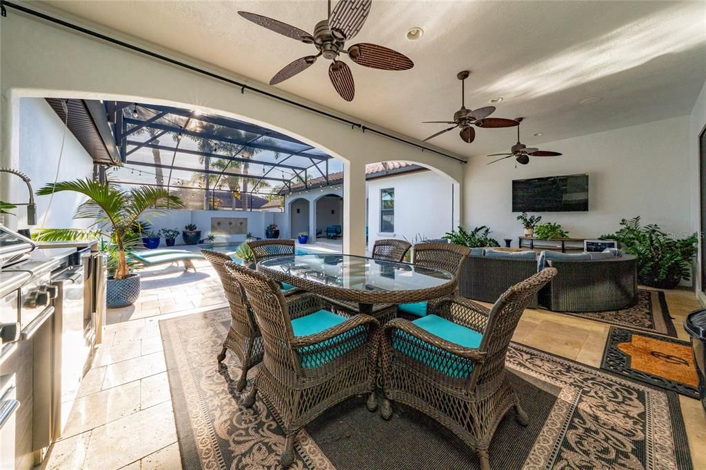 En Venta: $1,629,000 (5 camas, 3 baños, 3967 Pies cuadrados)