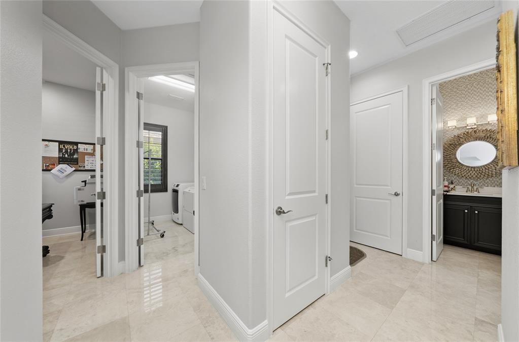 En Venta: $1,629,000 (5 camas, 3 baños, 3967 Pies cuadrados)