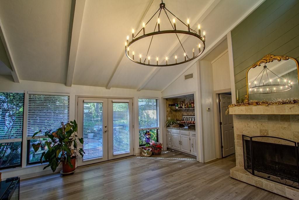 Active With Contract: $485,000 (4 beds, 3 baths, 2444 Square Feet)