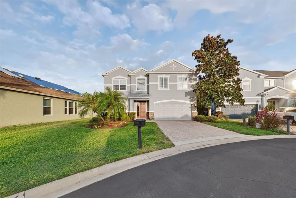 Под контрактом: $575,000 (5 спален, 4 ванн, 3360 Квадратных фут)