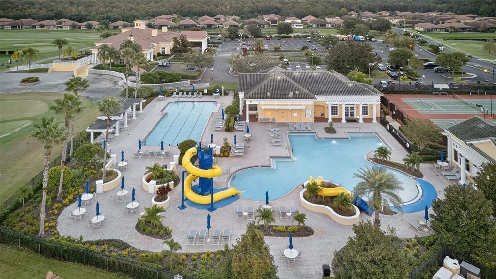 Под контрактом: $575,000 (5 спален, 4 ванн, 3360 Квадратных фут)