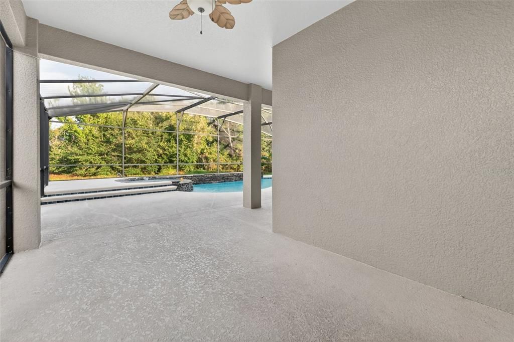 Под контрактом: $575,000 (5 спален, 4 ванн, 3360 Квадратных фут)