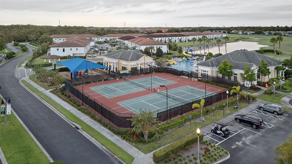 Под контрактом: $575,000 (5 спален, 4 ванн, 3360 Квадратных фут)