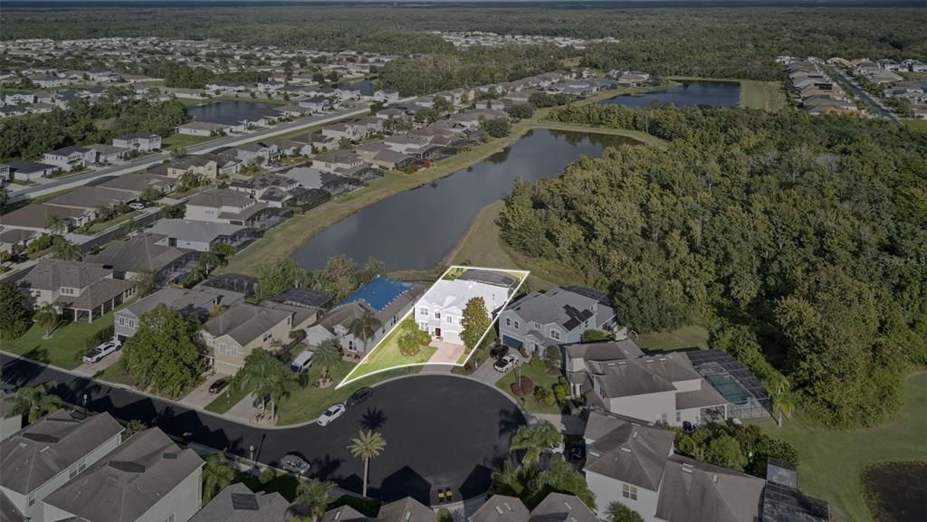 Под контрактом: $575,000 (5 спален, 4 ванн, 3360 Квадратных фут)