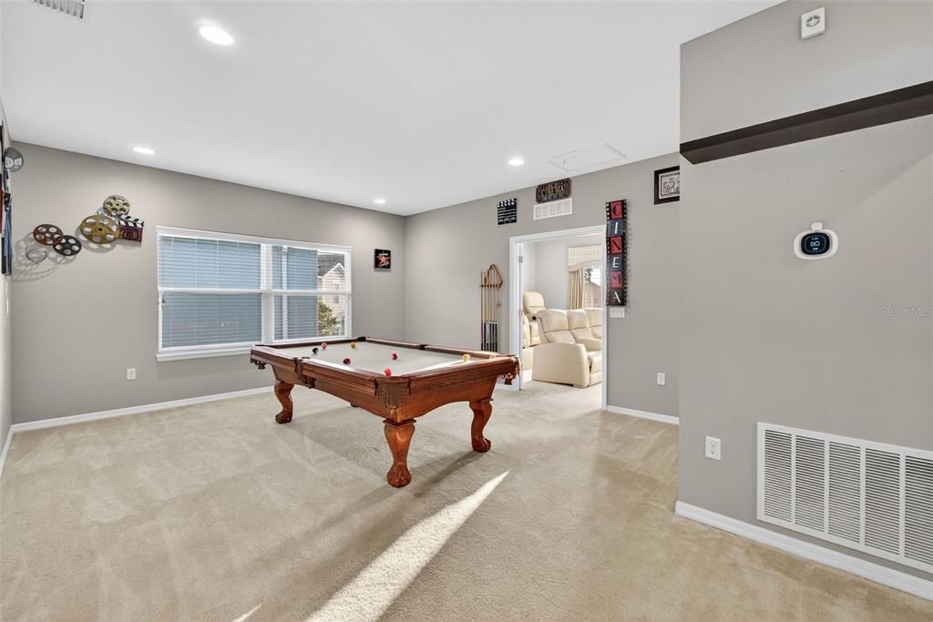 Под контрактом: $575,000 (5 спален, 4 ванн, 3360 Квадратных фут)