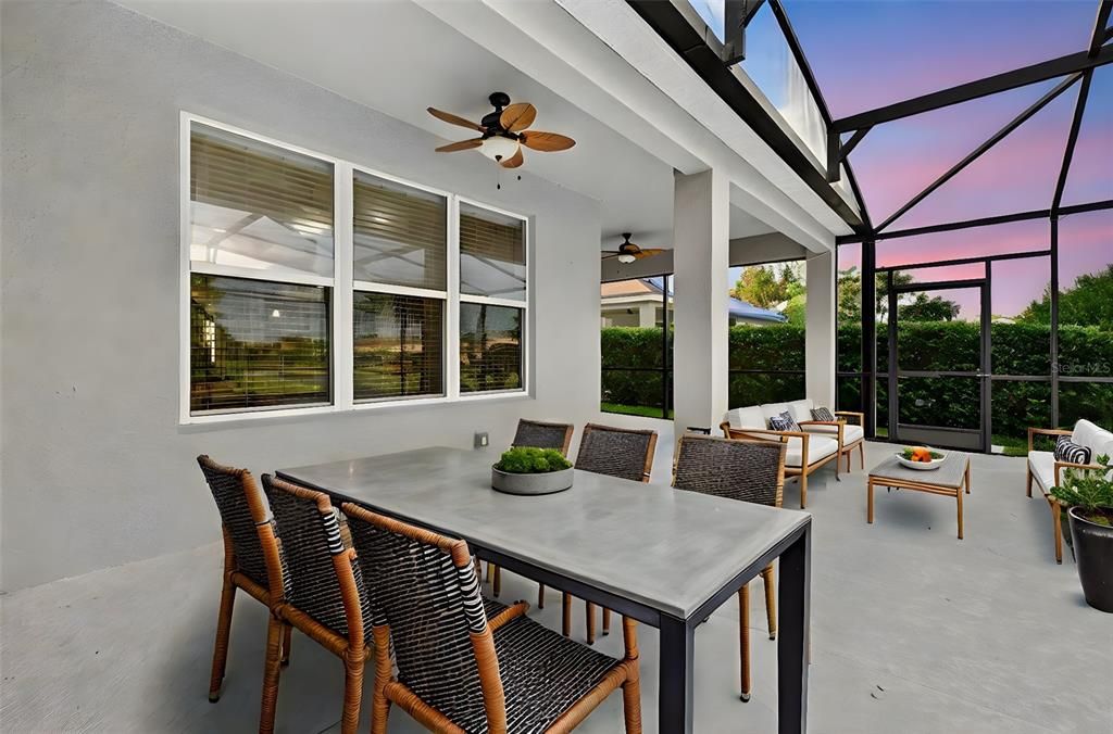 Под контрактом: $575,000 (5 спален, 4 ванн, 3360 Квадратных фут)