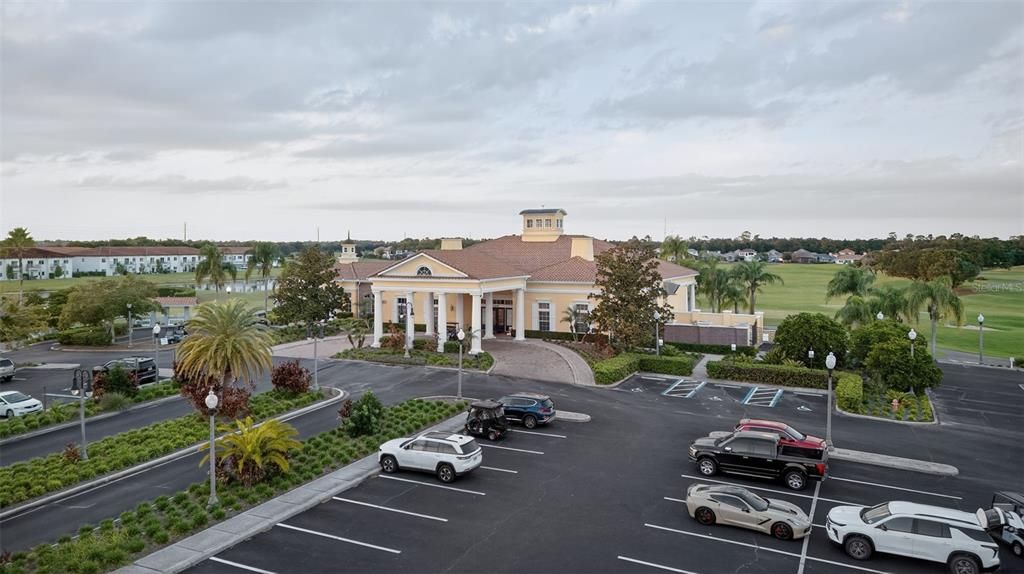 Под контрактом: $575,000 (5 спален, 4 ванн, 3360 Квадратных фут)