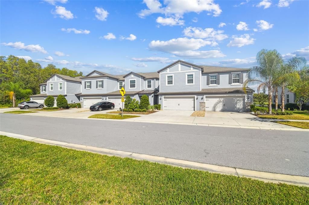 For Sale: $495,000 (3 beds, 2 baths, 2319 Square Feet)