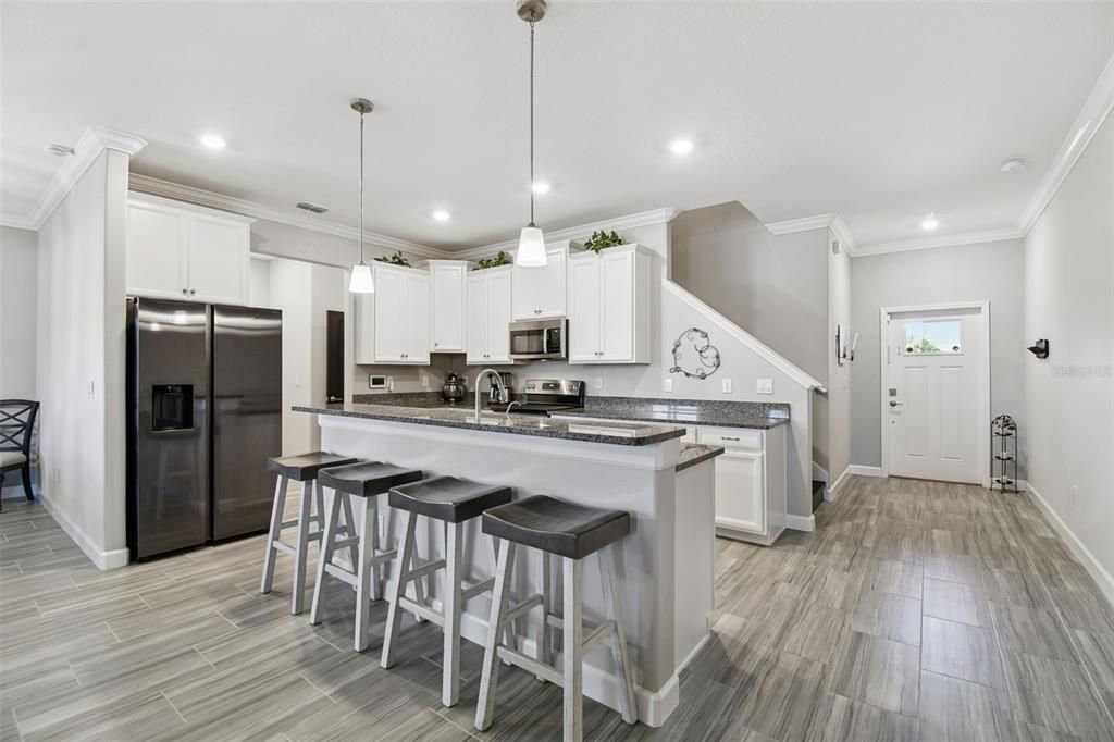 For Sale: $495,000 (3 beds, 2 baths, 2319 Square Feet)