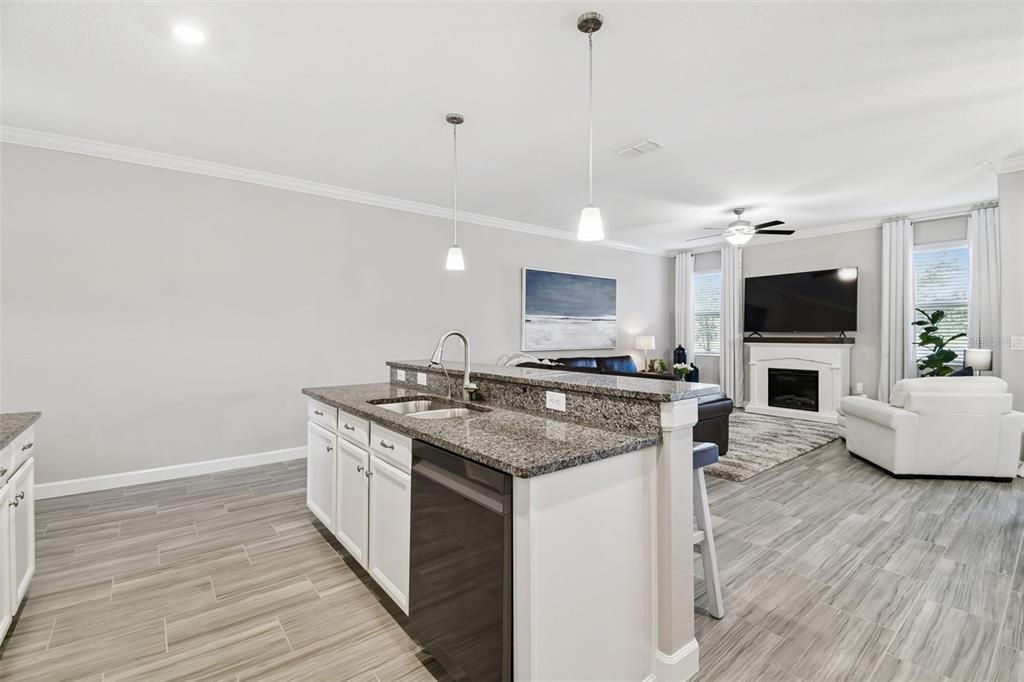 For Sale: $495,000 (3 beds, 2 baths, 2319 Square Feet)