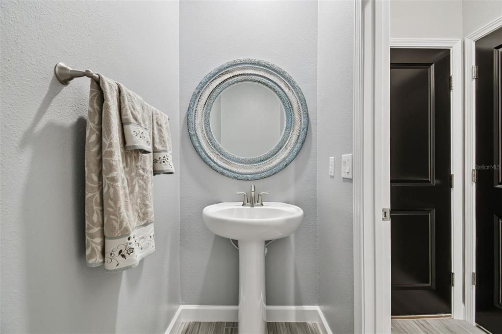 For Sale: $495,000 (3 beds, 2 baths, 2319 Square Feet)