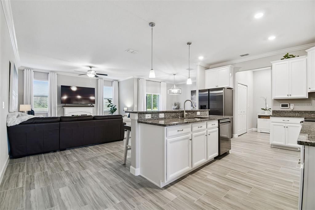 For Sale: $495,000 (3 beds, 2 baths, 2319 Square Feet)