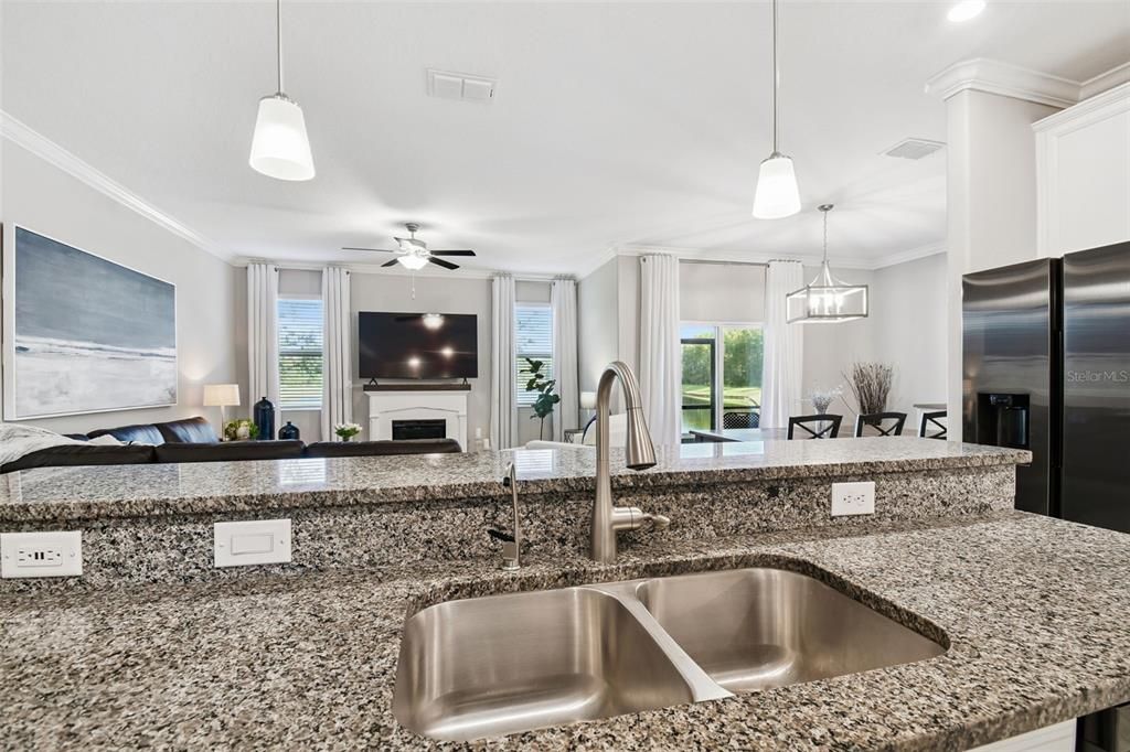 For Sale: $495,000 (3 beds, 2 baths, 2319 Square Feet)