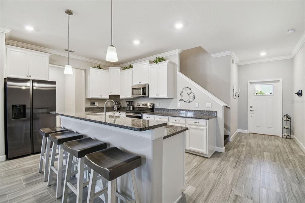 For Sale: $495,000 (3 beds, 2 baths, 2319 Square Feet)