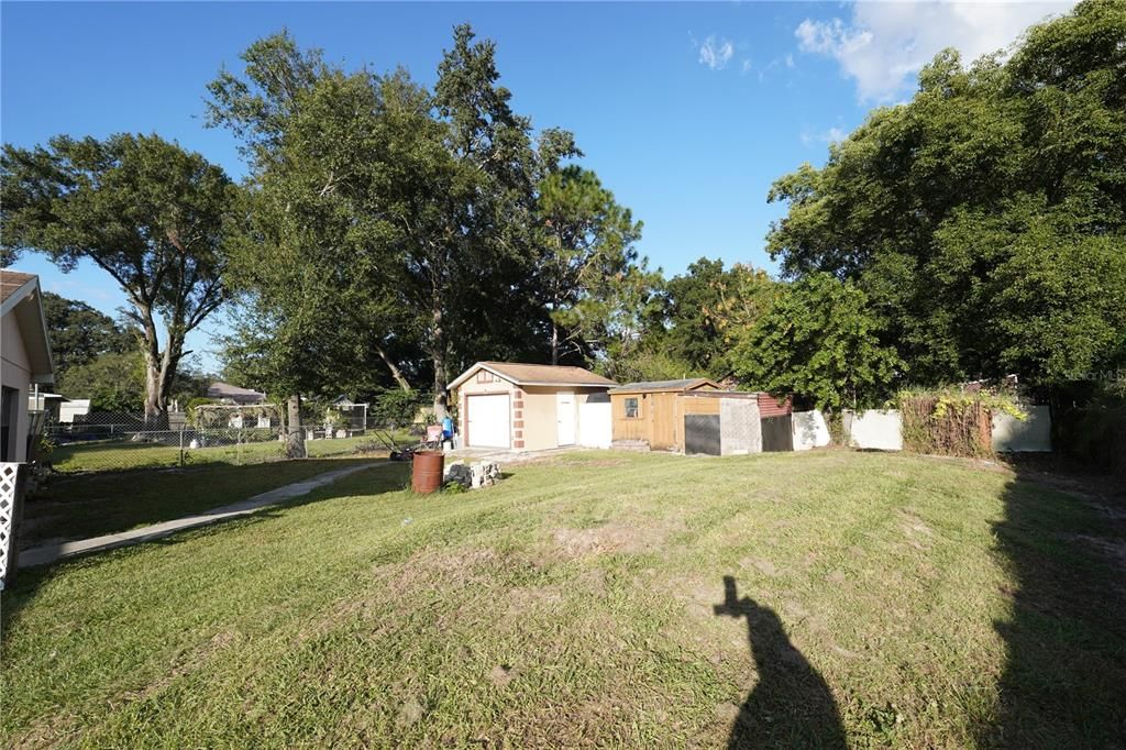 Active With Contract: $205,000 (4 beds, 2 baths, 1614 Square Feet)