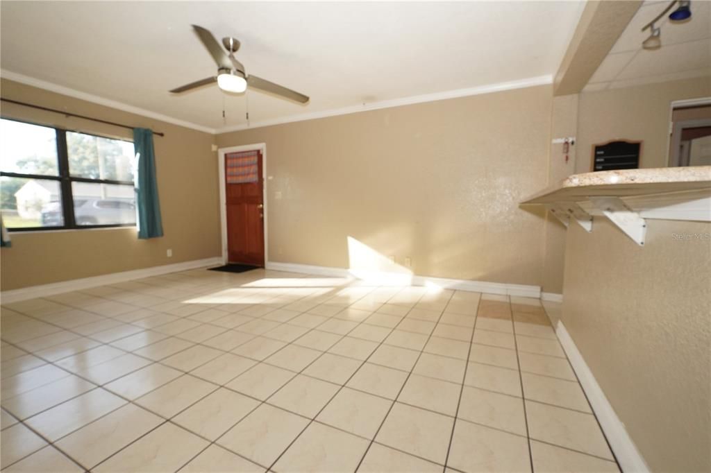 Active With Contract: $205,000 (4 beds, 2 baths, 1614 Square Feet)
