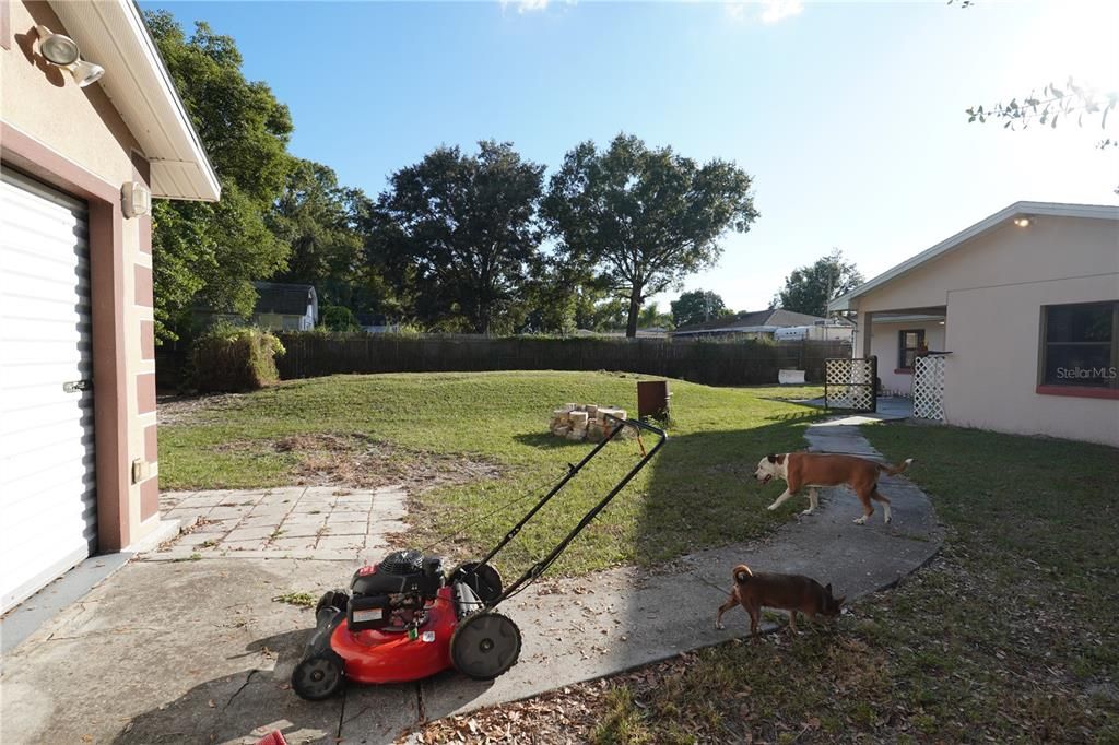 Active With Contract: $205,000 (4 beds, 2 baths, 1614 Square Feet)
