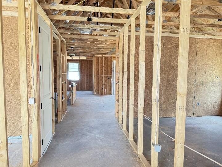 合同活跃: $379,990 (3 贝兹, 2 浴室, 1709 平方英尺)