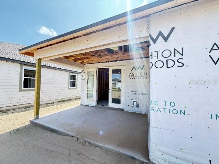 合同活跃: $379,990 (3 贝兹, 2 浴室, 1709 平方英尺)