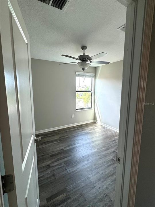 For Rent: $2,700 (5 beds, 2 baths, 2264 Square Feet)