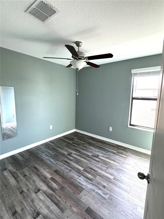 For Rent: $2,700 (5 beds, 2 baths, 2264 Square Feet)