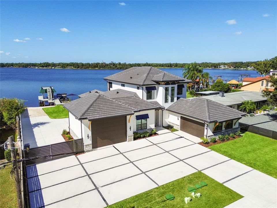 Active With Contract: $2,777,000 (4 beds, 3 baths, 3646 Square Feet)