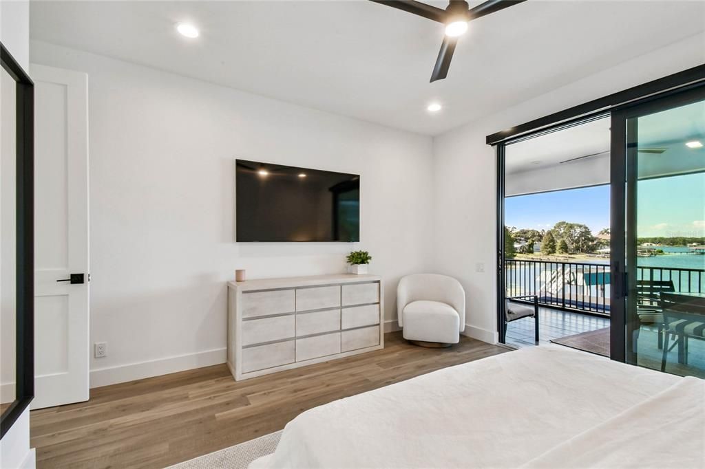 Active With Contract: $2,777,000 (4 beds, 3 baths, 3646 Square Feet)