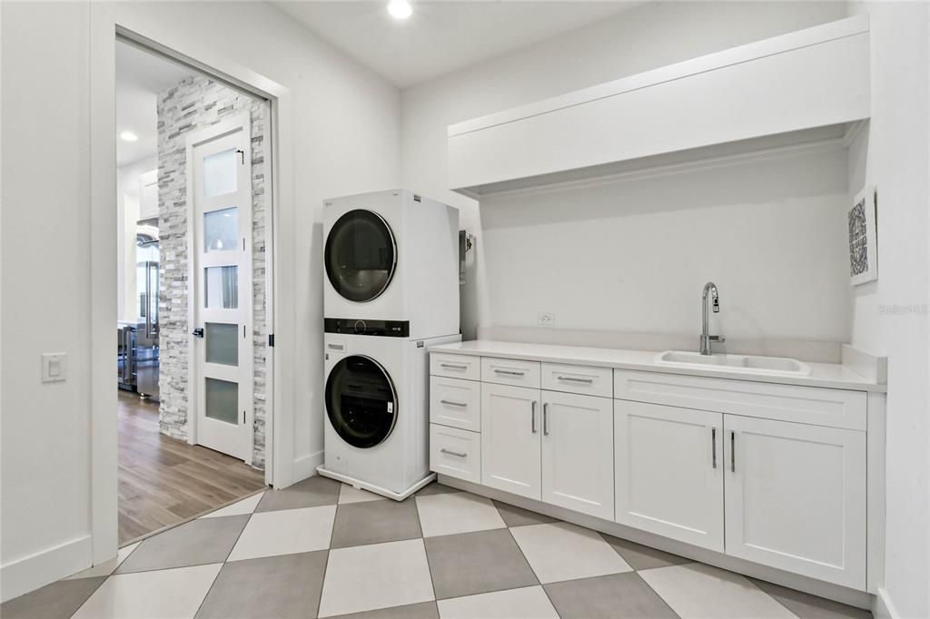 Active With Contract: $2,777,000 (4 beds, 3 baths, 3646 Square Feet)