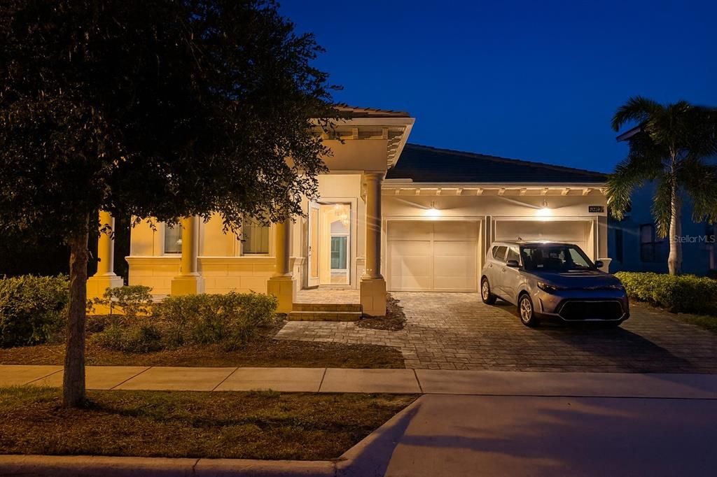 For Rent: $4,500 (4 beds, 3 baths, 2306 Square Feet)