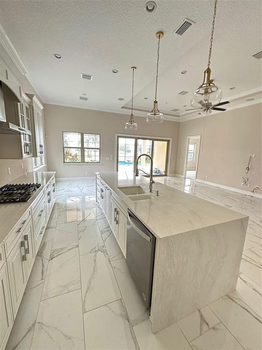 For Rent: $4,500 (4 beds, 3 baths, 2306 Square Feet)