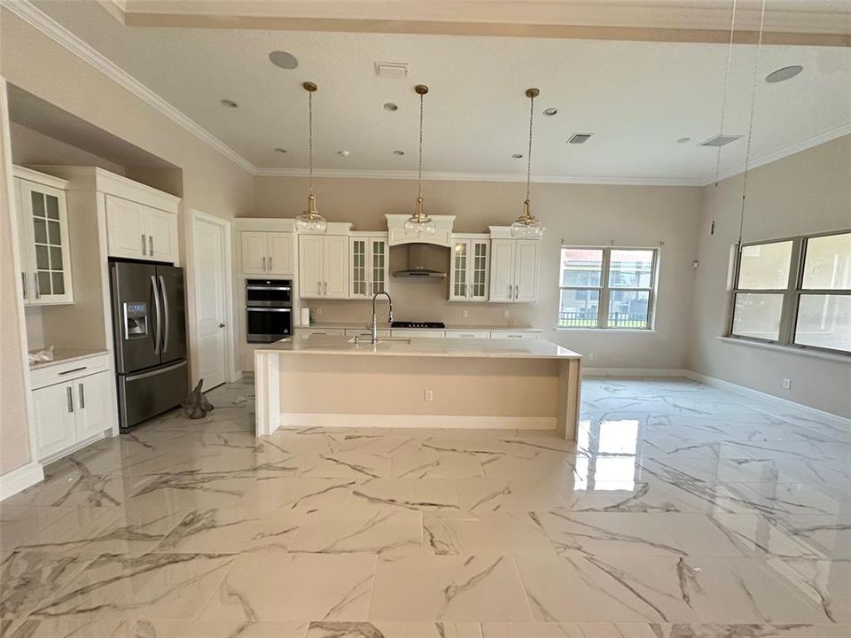 For Rent: $4,500 (4 beds, 3 baths, 2306 Square Feet)