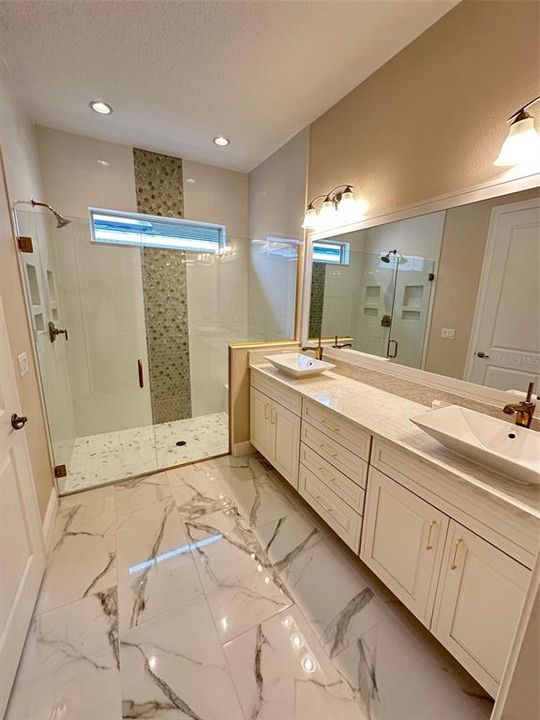 For Rent: $4,500 (4 beds, 3 baths, 2306 Square Feet)