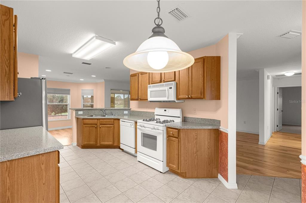 For Rent: $2,150 (2 beds, 2 baths, 1504 Square Feet)