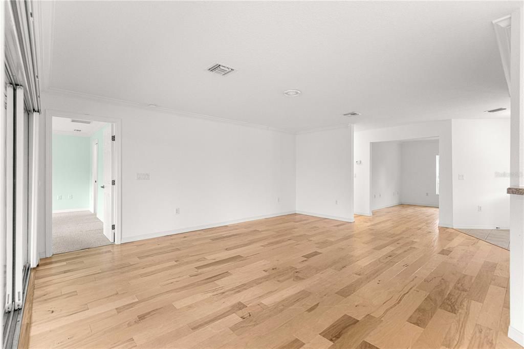 For Rent: $2,150 (2 beds, 2 baths, 1504 Square Feet)