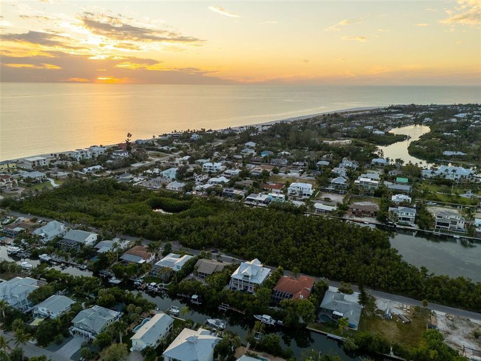 En Venta: $2,950,000 (3 camas, 3 baños, 2276 Pies cuadrados)