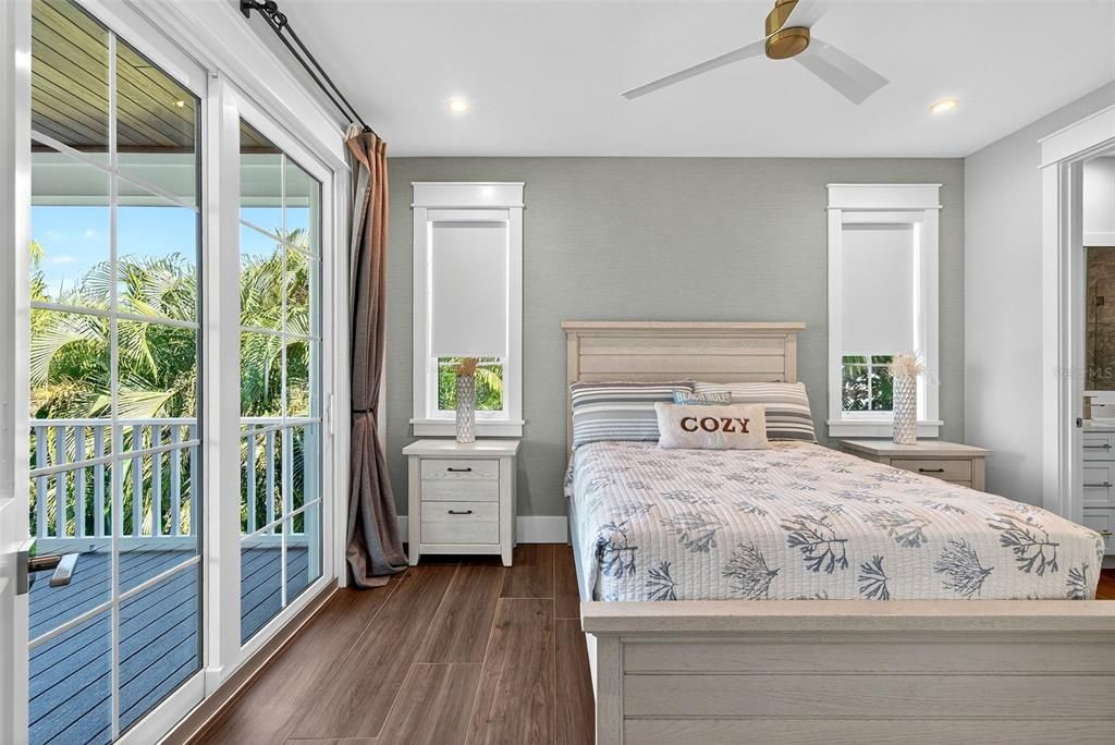 En Venta: $2,950,000 (3 camas, 3 baños, 2276 Pies cuadrados)