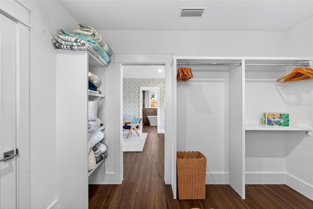 En Venta: $2,950,000 (3 camas, 3 baños, 2276 Pies cuadrados)