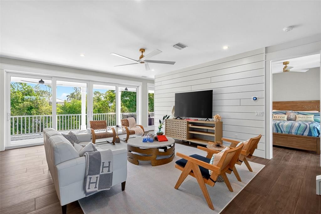 En Venta: $2,950,000 (3 camas, 3 baños, 2276 Pies cuadrados)