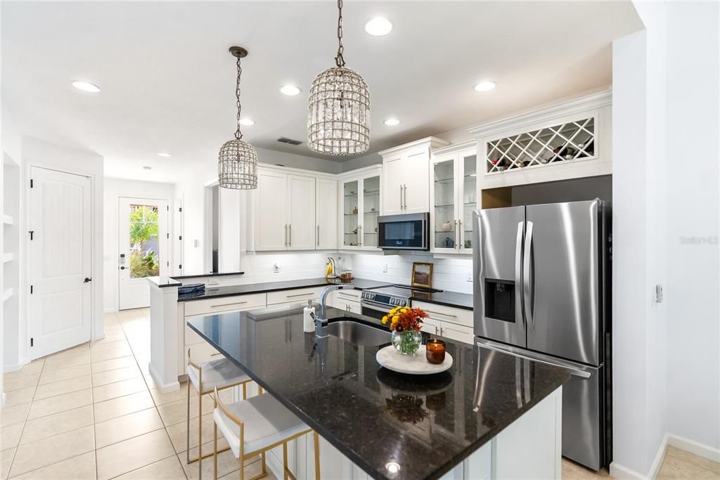 На продажу: $450,000 (3 спален, 3 ванн, 1758 Квадратных фут)