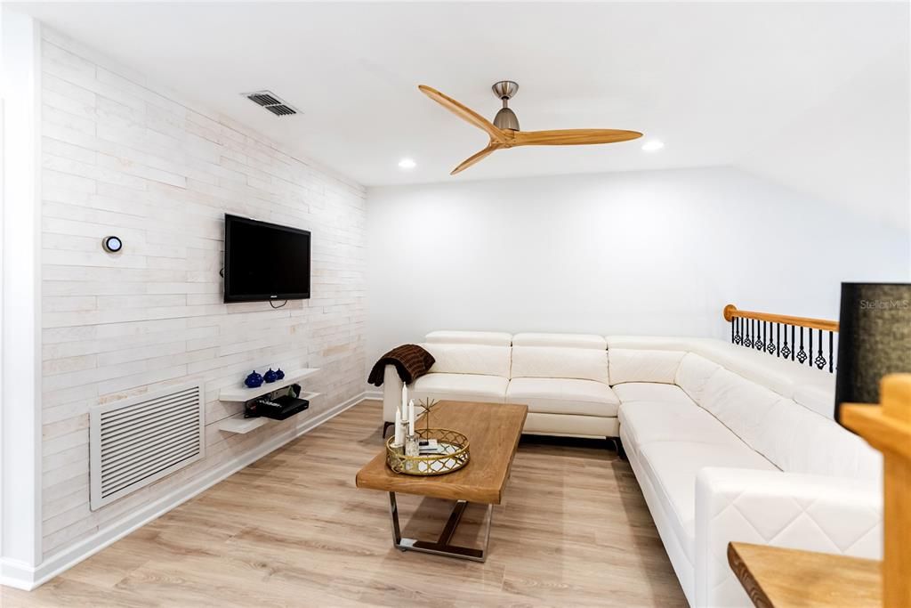 На продажу: $450,000 (3 спален, 3 ванн, 1758 Квадратных фут)