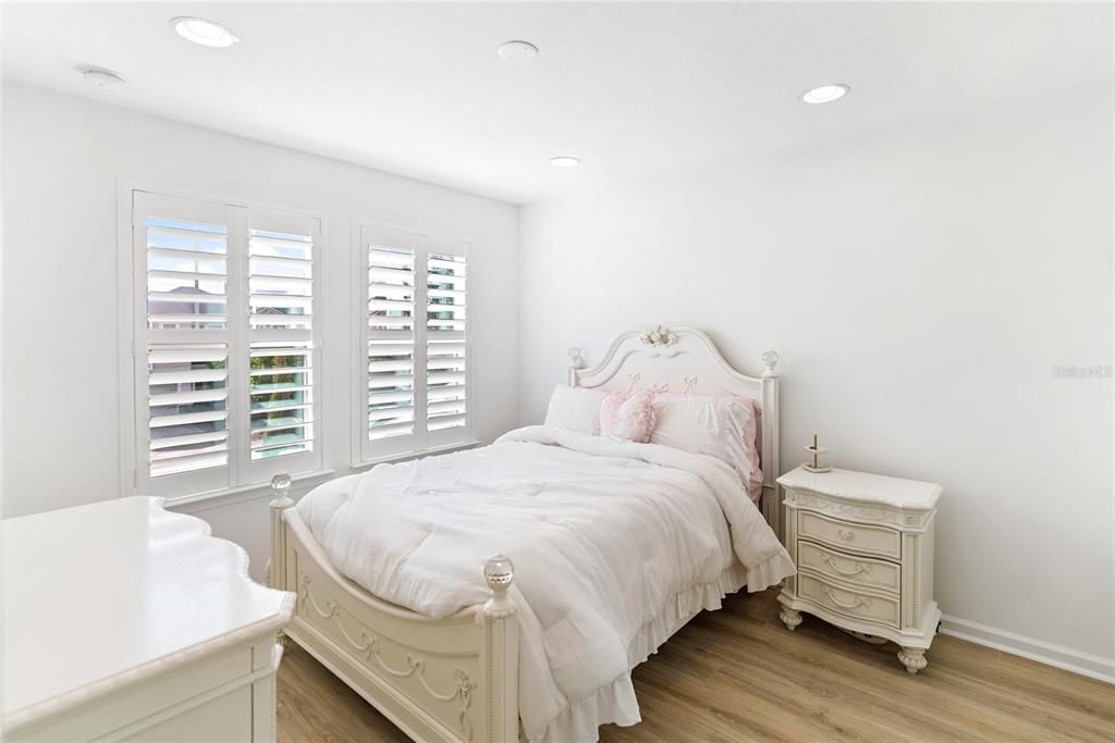 На продажу: $450,000 (3 спален, 3 ванн, 1758 Квадратных фут)