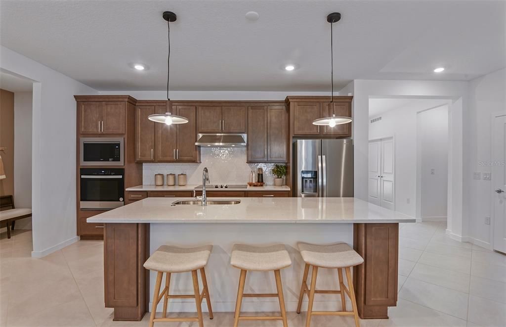 Active With Contract: $448,400 (3 beds, 2 baths, 2223 Square Feet)